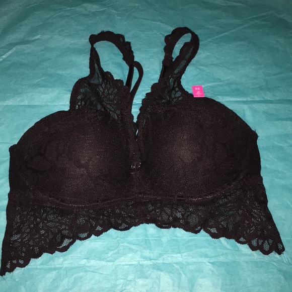 NWT VS PINK Lace Push Up bralette - Picture 3 of 6